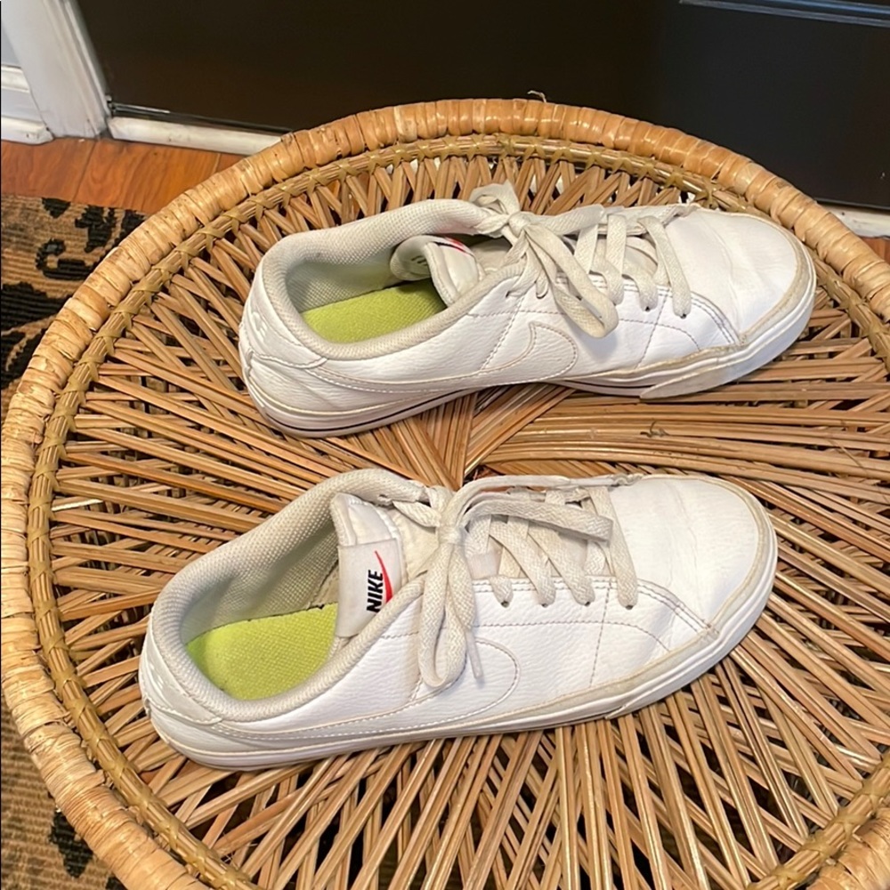 Nike Court Sneakers